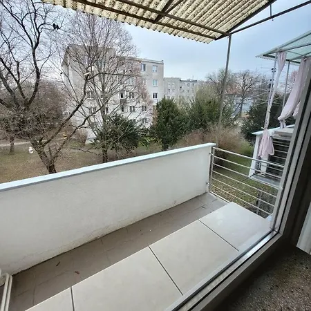 Kawalerka W Spokojnej Dzielnicy Appartement
